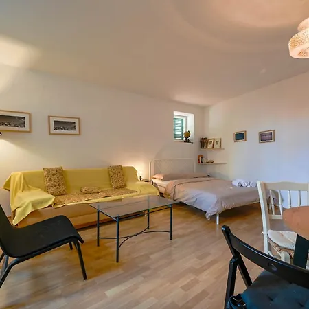 Apartment Monte